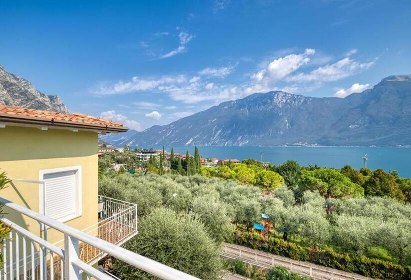 اتاق استاندارد چهار تخته, Casa Piantoni