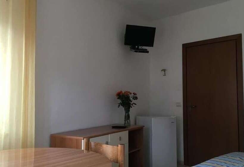 اتاق استاندارد چهار تخته, Casa Piantoni