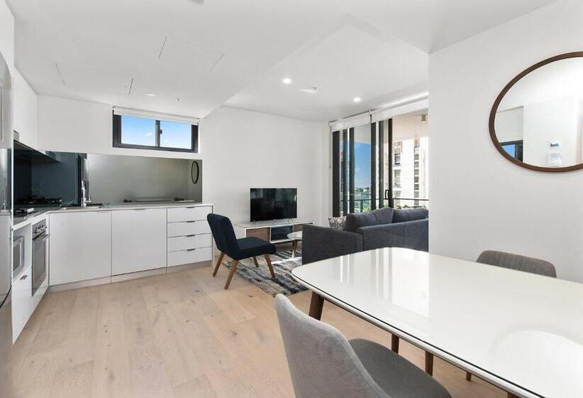 2 Bedrooms Apartment City View, Ivy And Eve Apartments By Cllix