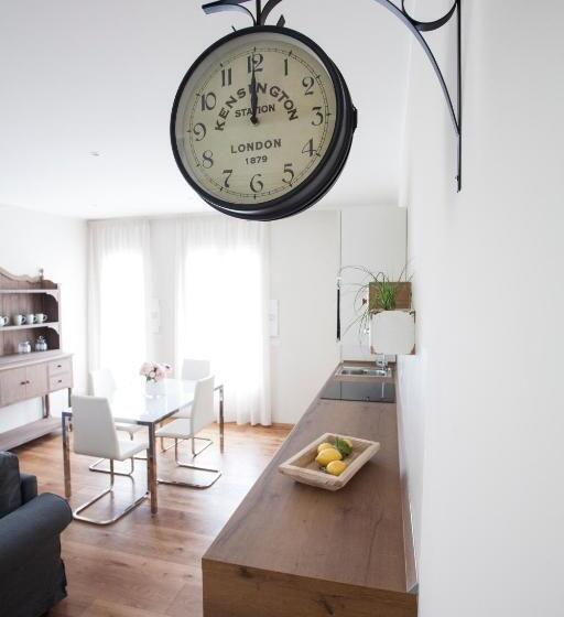 استودیوی استاندارد, Le Dimore Del Borgo