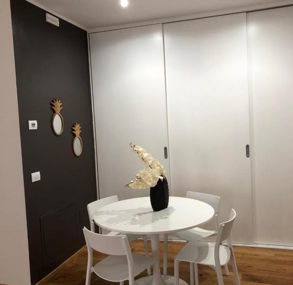 استودیوی استاندارد, Le Dimore Del Borgo