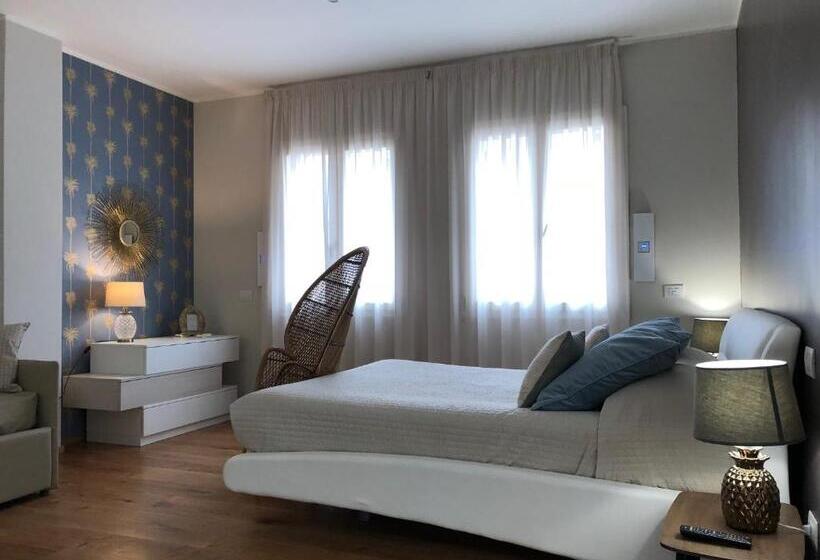 استودیوی استاندارد, Le Dimore Del Borgo