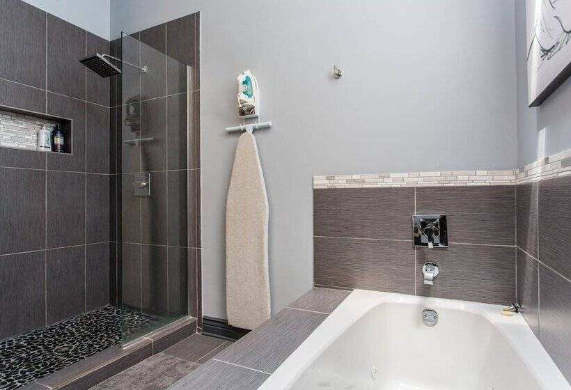 Standard Szoba Megosztott Fürdővel, Mccormick Place Guest House