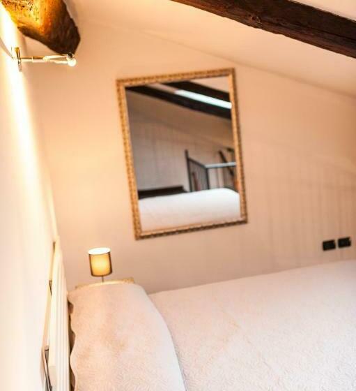 1 Bedroom Penthouse Apartment, Rearduinoivrea