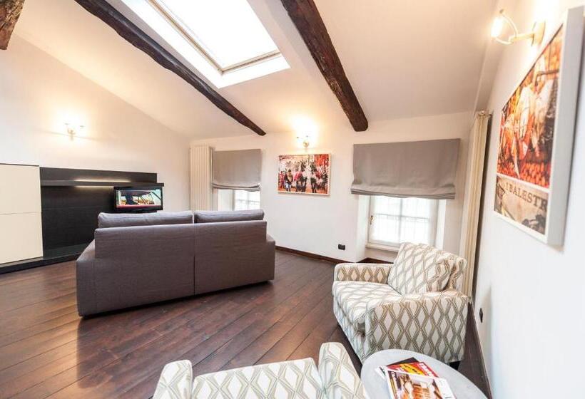 1 Bedroom Penthouse Apartment, Rearduinoivrea