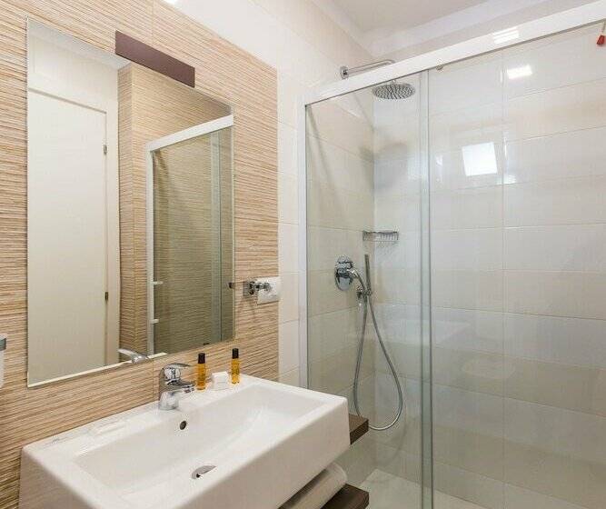 Семейный Номер, Torre Cintola Greenblu Sea Emotions