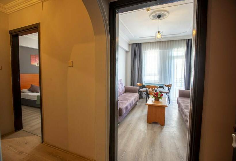 Люкс, Hma Hotel & Suites