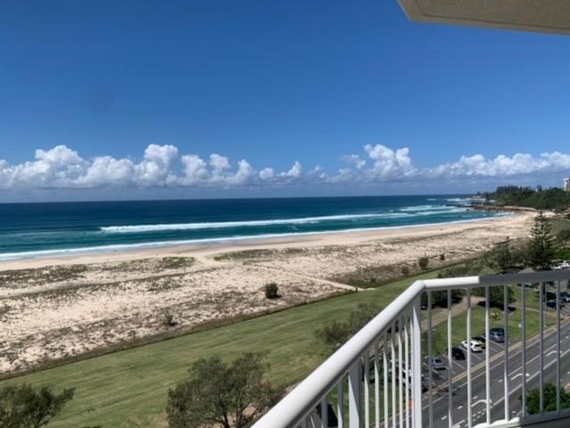 Апартаменты 3 Спальни, Meridian Tower Kirra Beach