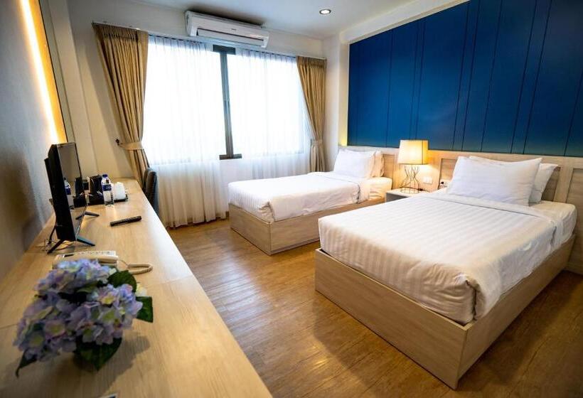 Номер Superior, Phrae Nakara