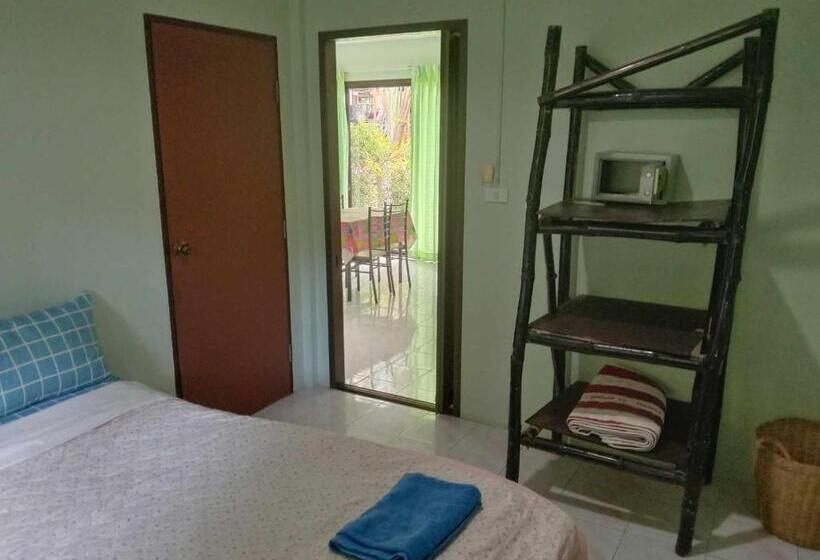 דירת חדר, Kamrai Resort