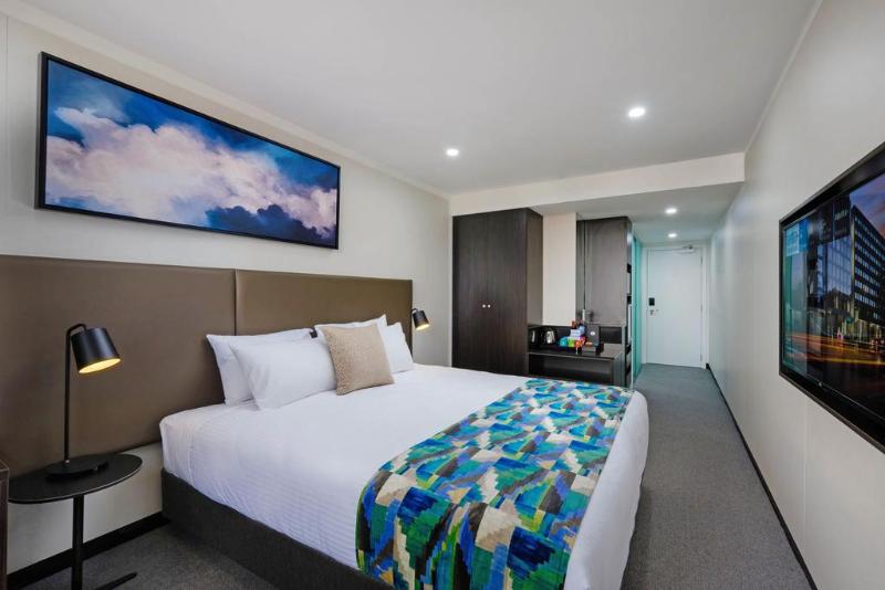 استودیوی لوکس, Mantra Albury