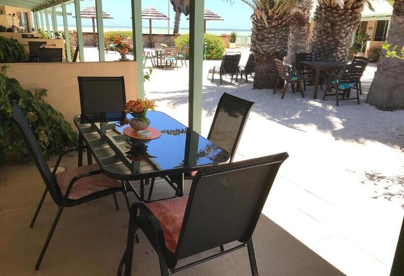 침실 2개 아파트, Shark Bay Seafront Apartments