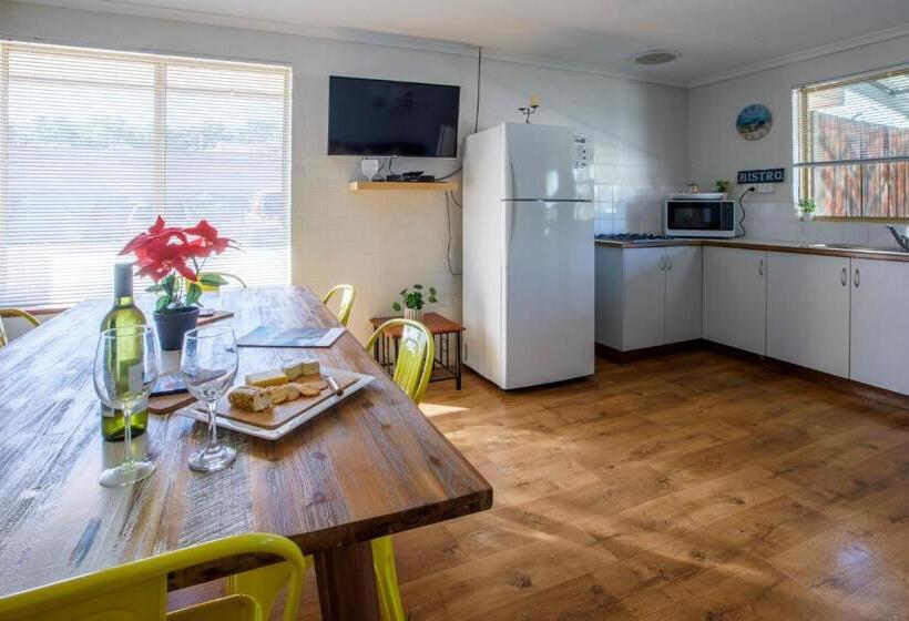1베드룸 아파트 1층, Shark Bay Seafront Apartments