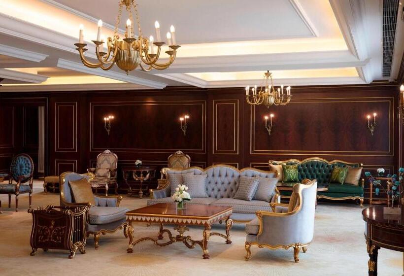 Club Room King Bed, Delta Hotels By Marriott Shanghai Baoshan