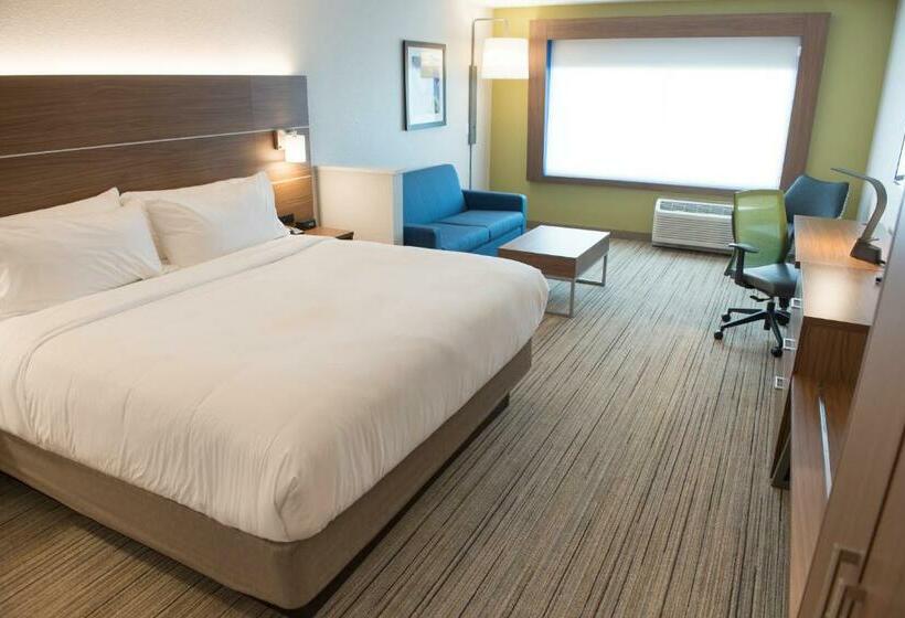 带大床的套房, Holiday Inn Express & Suites   Merrillville, An Ihg