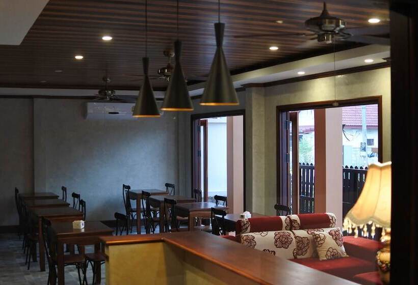 디럭스 트리플 룸, Jasmine Luang Prabang