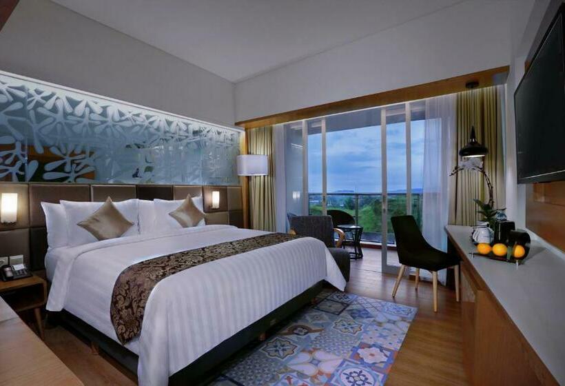 Номер Deluxe, The Alana Hotel And Conference Sentul City By Aston