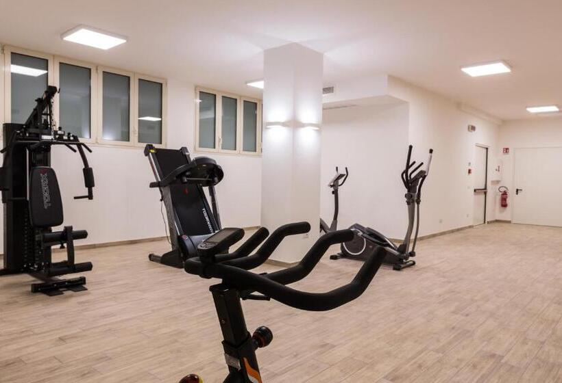 1 Bedroom Penthouse Apartment, Residence Perla Verde
