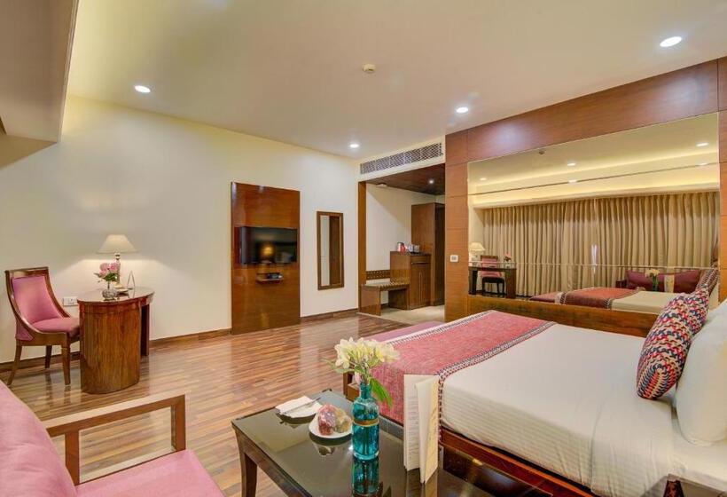 اتاق سوپریور با تخت بزرگ, Home In By Amrik Sukhdev