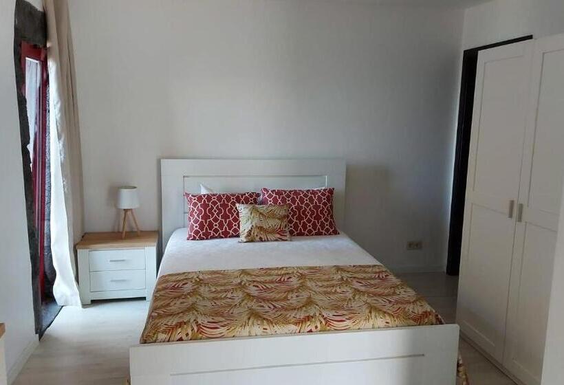 Номер Стандарт Вид на Море, Sara Village