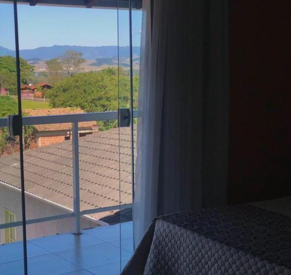 수피리어 룸, Penedo House Pousada
