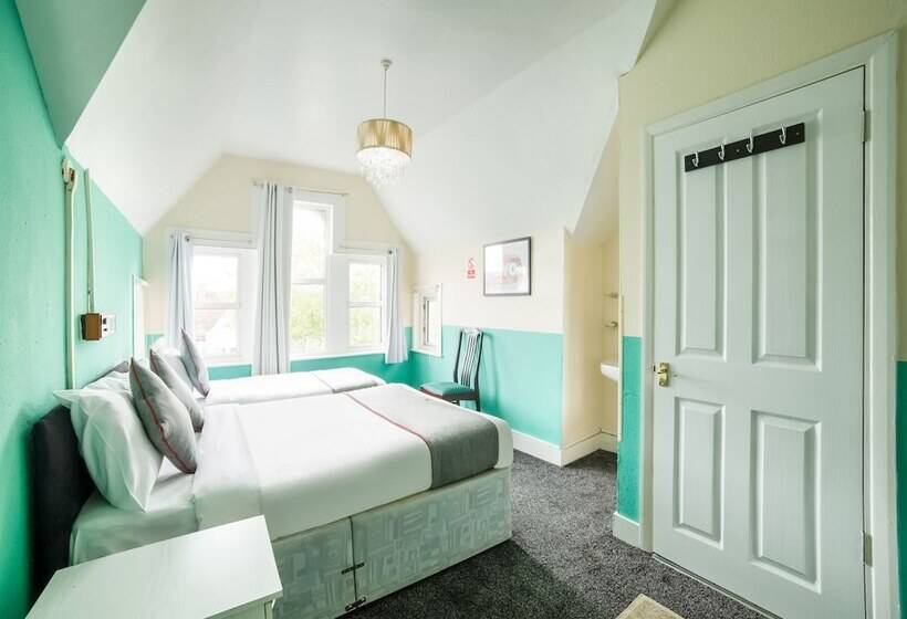 غرفة ديلوكس ثلاثية, Devine Beach Hotel, Westcliff Southend-On-Sea