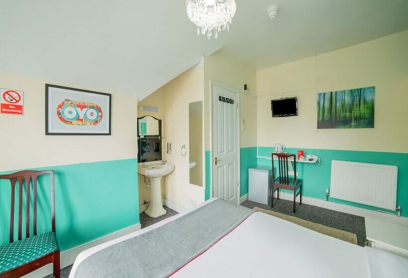 اتاق لوکس سه تخته, Devine Beach Hotel, Westcliff Southend-On-Sea