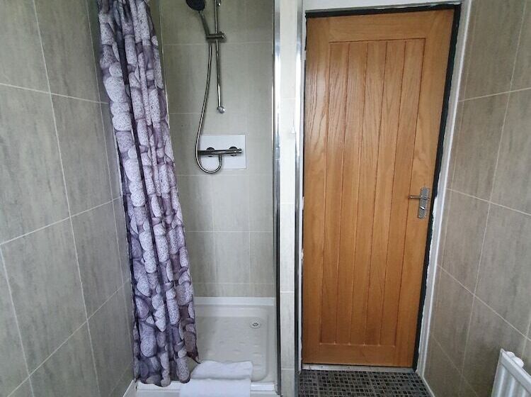 إستوديو ديلوكس, Devine Beach Hotel, Westcliff Southend-On-Sea