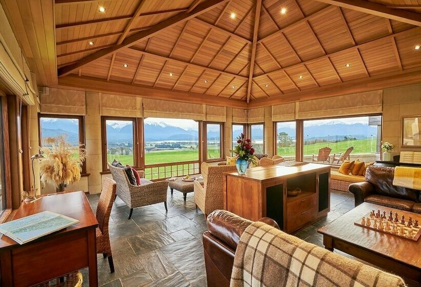 Люкс Премиум, Cabot Lodge