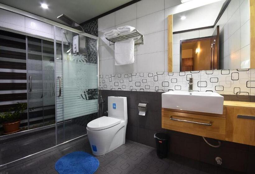 اتاق لوکس با تخت بزرگ, Island Home Inn