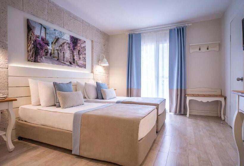 اتاق استاندارد با چشم‌انداز باغ, Mark Warner Phokaia Beach Resort