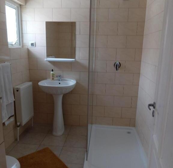 חדר משפחתי, B&b Dumbrava