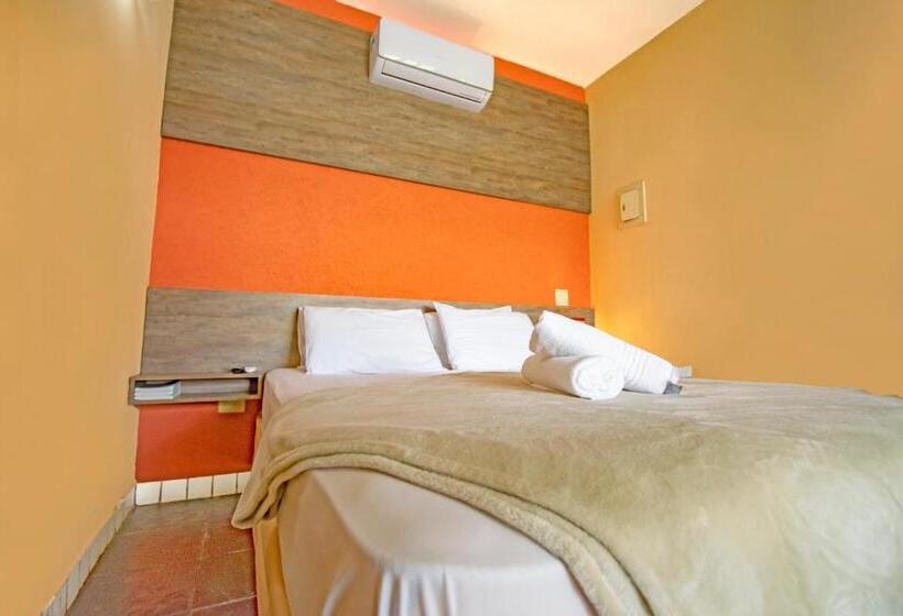 샬레, Park Hotel Modelo