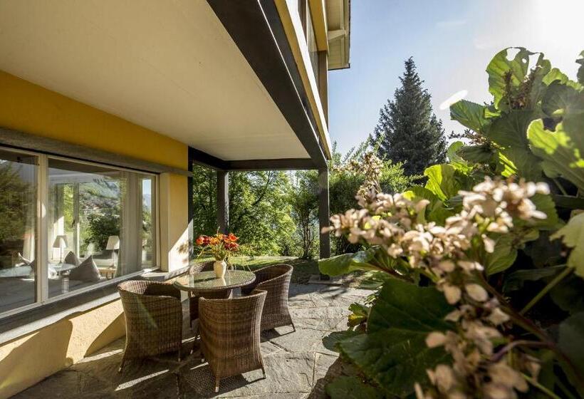 Студия Стандарт, Casa Calina