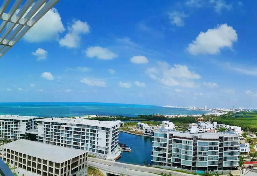 חדר סטנדרט מיטה זוגית נוף לים, Renaissance Cancun Resort & Marina