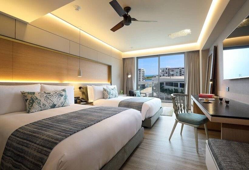 חדר סטנדרט שתי מיטות זוגיות, Renaissance Cancun Resort & Marina