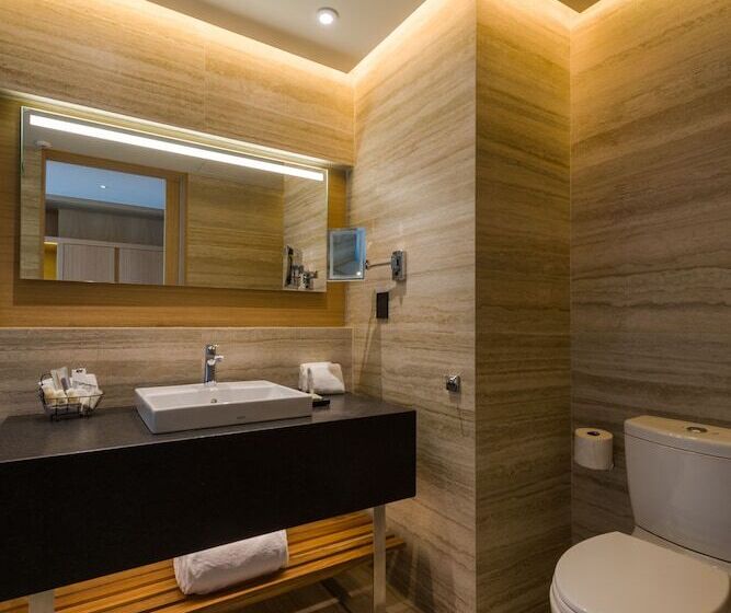 סוויטה עם נוף, Renaissance Cancun Resort & Marina