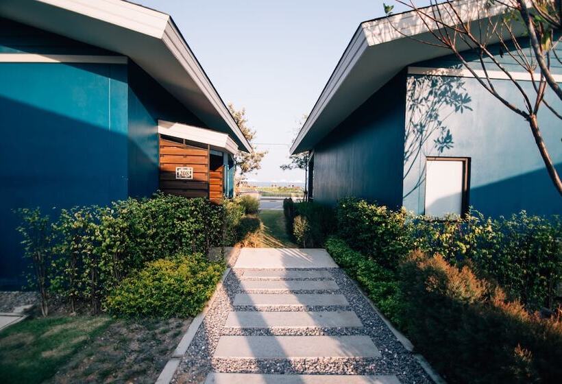 ویلا پریمیوم 1 خوابه, Coral Tree Villa Hua Hin