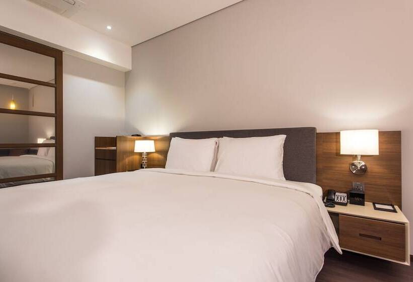스탠다드 룸 킹사이즈 침대, Ena Suite Hotel Namdaemun