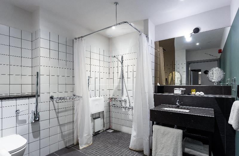 장애인을 위한 킹사이즈 침대 스탠다드 룸, Indigo   Dundee, An Ihg