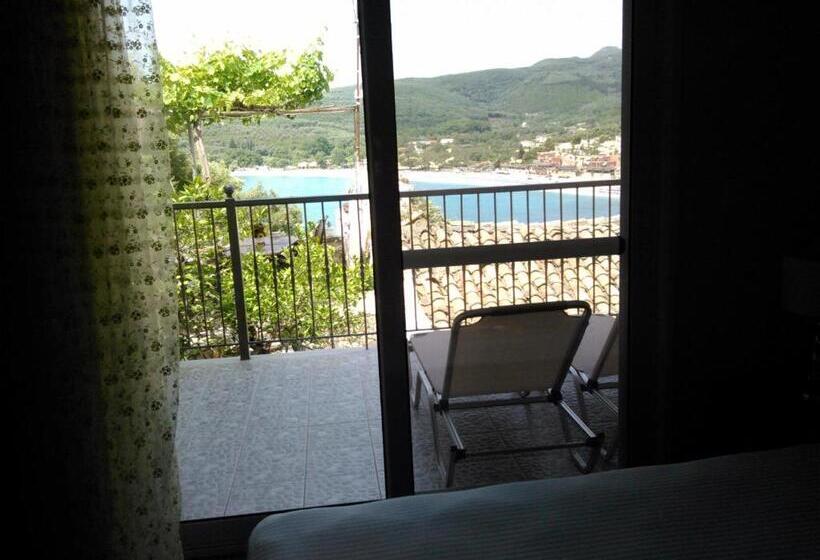 Family studio with sea view, Paraskevi's Luxury Studios