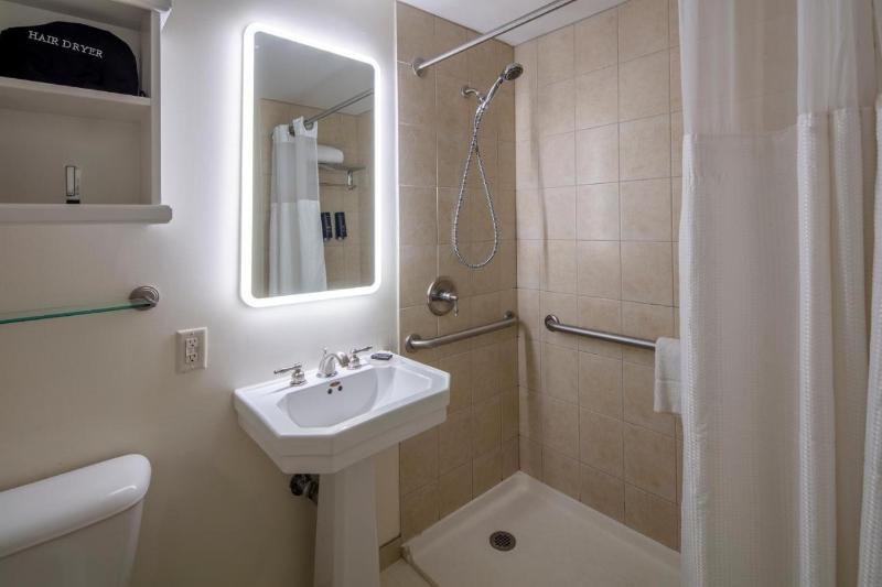 스탠다드 룸 킹사이즈 침대, Swissotel Sarajevo