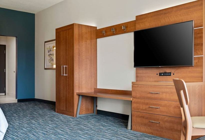 Люкс, Holiday Inn Express & Suites Orlando  Lake Buena Vista, An Ihg