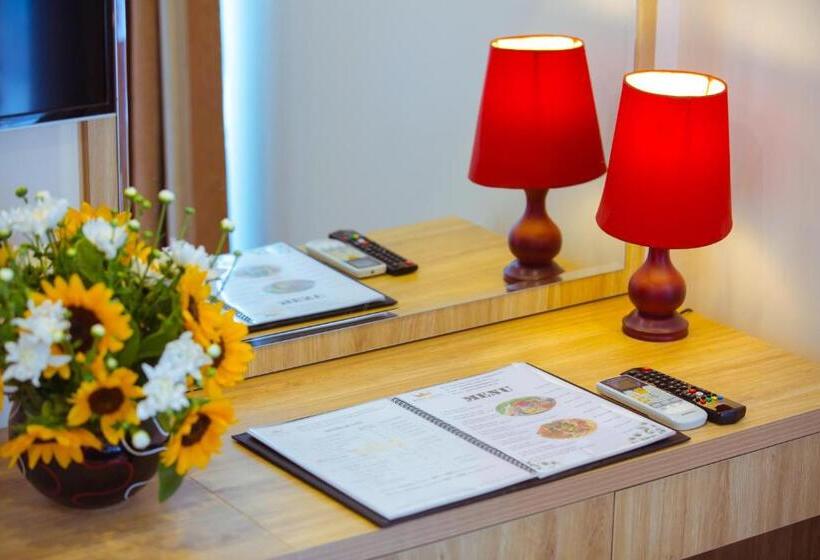 اتاق استاندارد یک نفره, Royal Hotel Ha Noi