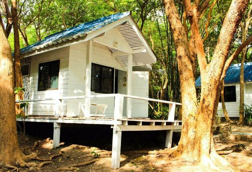 غرفة قياسية مطلّة علي البحر, Sangthain Hills