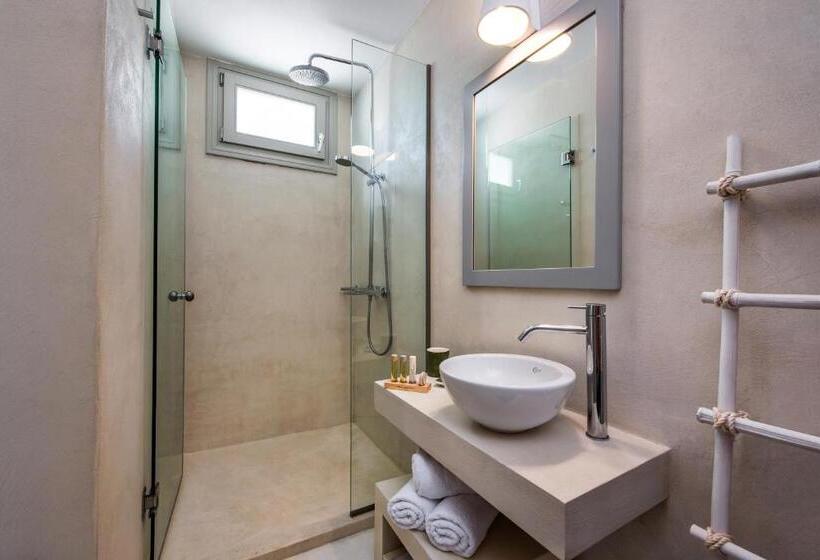 ویلای 1 خوابه با چشم‌انداز دریا, Villa Adrali