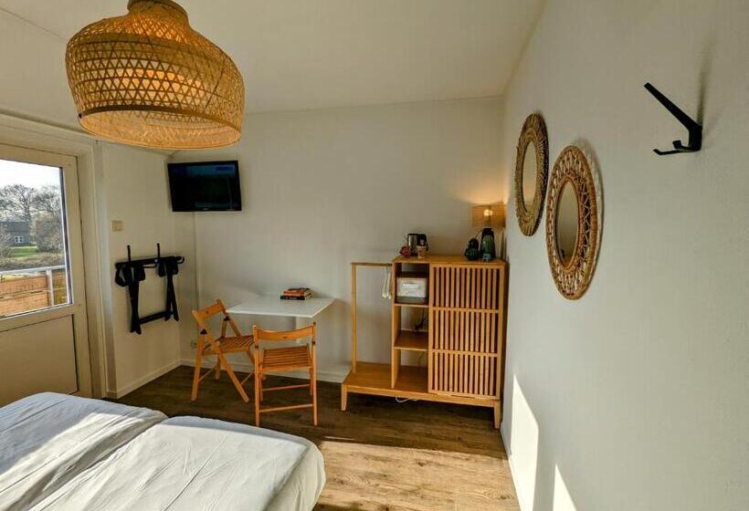 Номер Economy, Budget Hotel Vrouwenpolder