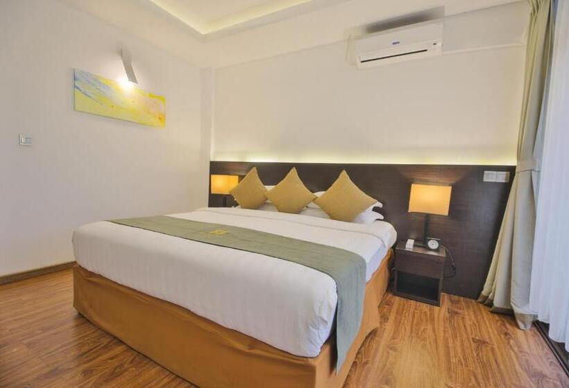 اتاق لوکس یک تخته, Plumeria Maldives
