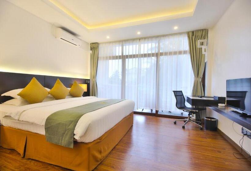 اتاق لوکس یک تخته, Plumeria Maldives