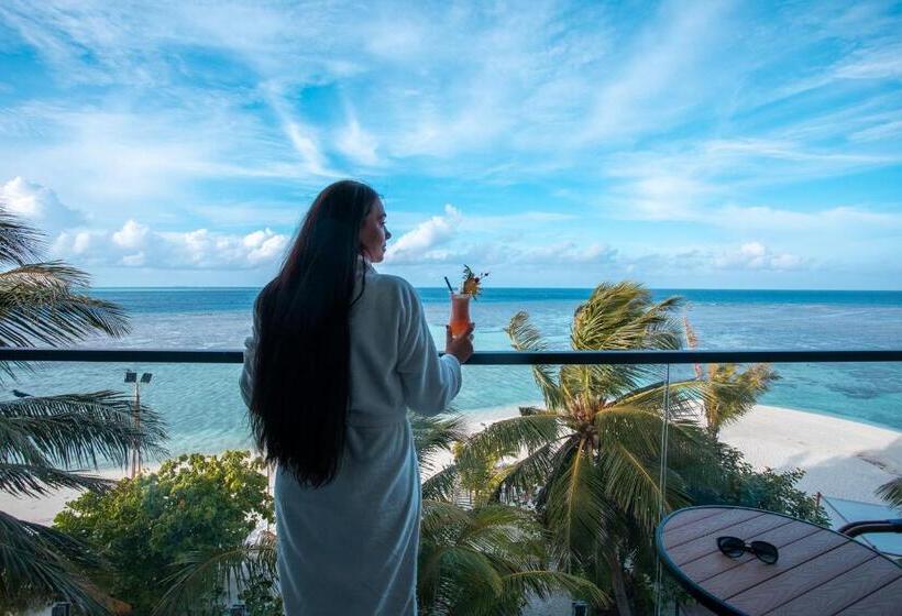 اتاق سوپریور یک تخته با چشم‌انداز دریا, Plumeria Maldives
